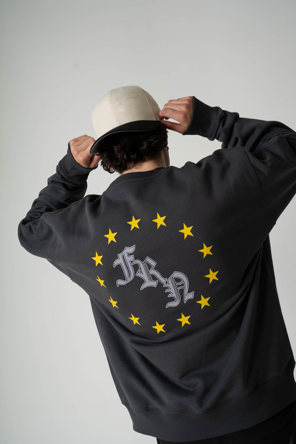 FEAREN — STARFALL CREWNECK